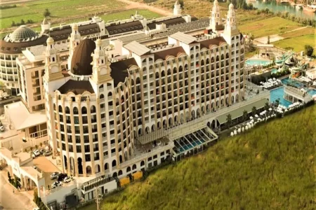 Jadore Deluxe Hotel & Spa