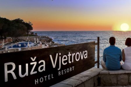 RUŽA VJETROVA HOTEL & RESORT DOBRA VODA